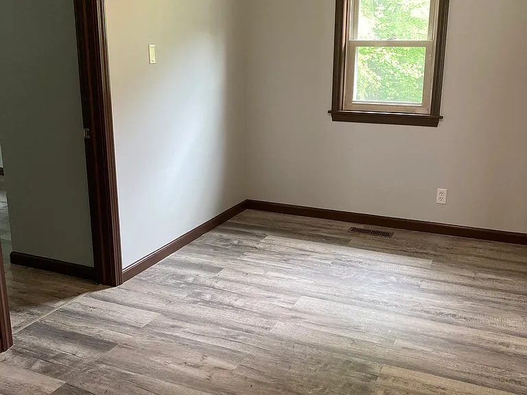 10 Phelps Ln — Photo 27