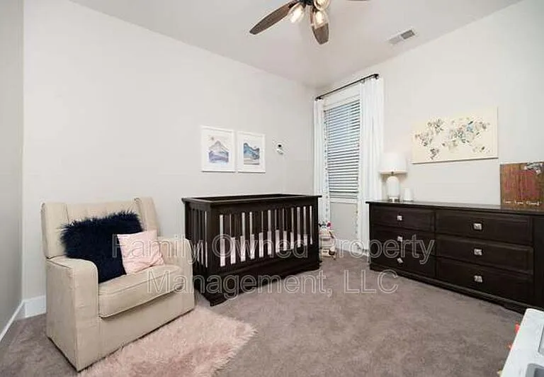 225 Whirlaway Dr — Photo 12