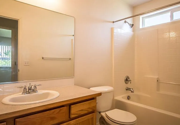 7765 N Abercrombie Ct — Photo 10