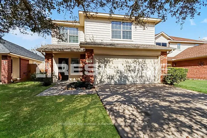 17203 Hawks Landing Dr — Photo 1
