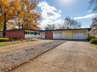 8348 Pepperidge Dr, Saint Louis, MO 63134