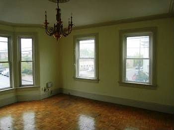 5th image of 43 East St
