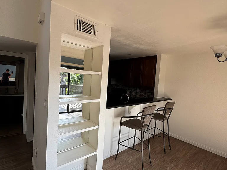 Dining room bar area