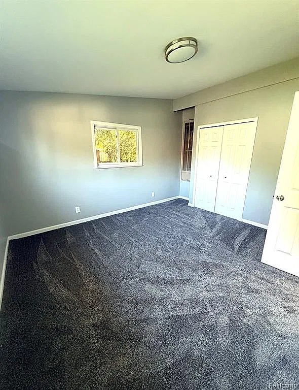 5 bed, 1931 sqft, $2,200 — Photo 3