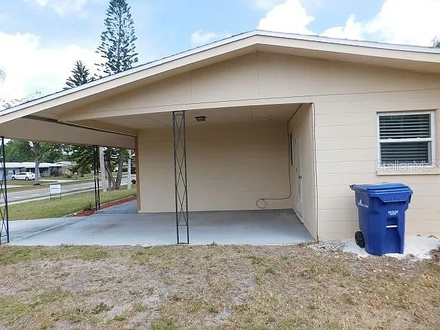 612 Shamrock Blvd — Photo 15