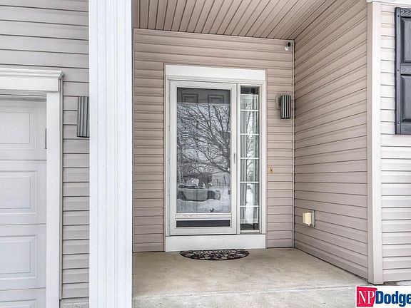 2nd image of 13707 S 28th Cir