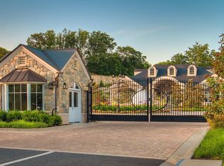 8201 River Rd, Bethesda, MD 20817