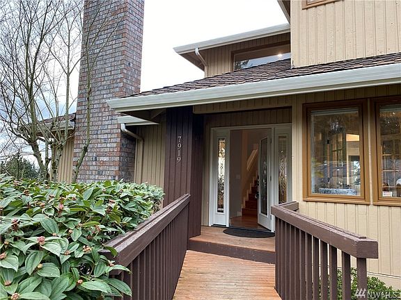 4th image of 7919 120th Ave SE