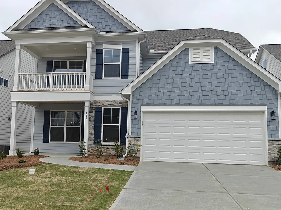 303 Bull Shoals Way