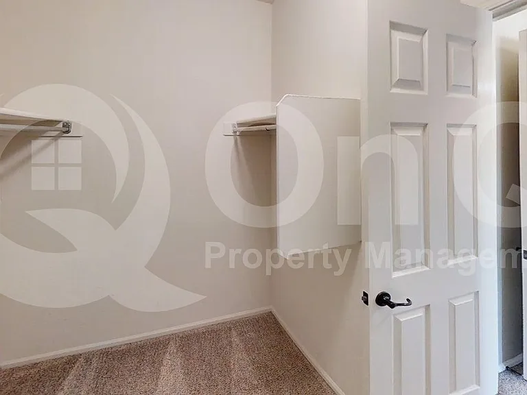 11012 W College Dr — Photo 17