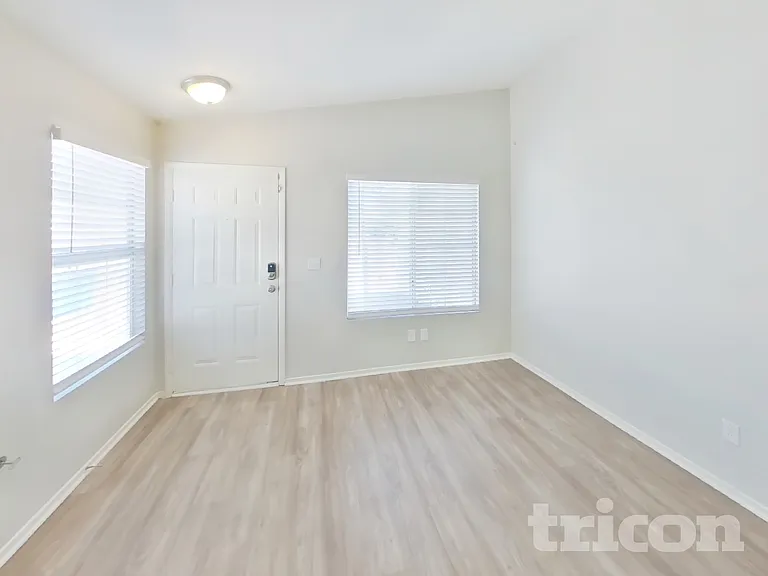 6421 Gold Canyon Dr — Photo 3