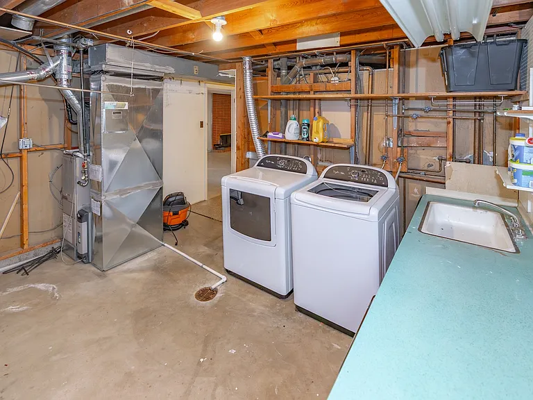 2900 S Jay St — Photo 13
