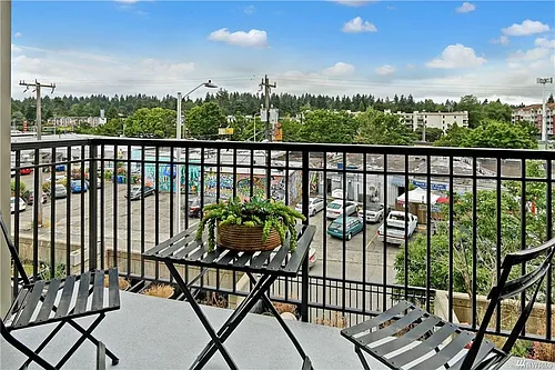 12334 31st Ave NE #308 Photo 1