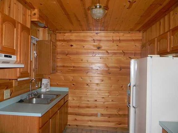 3rd image of 5902 Hickory Hill Dr