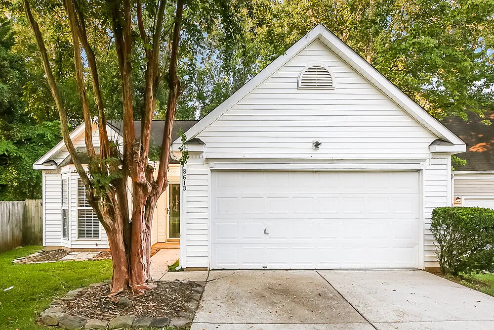 3 bed, 2.0 bath, 1253 sqft, $1,840 — Photo 1