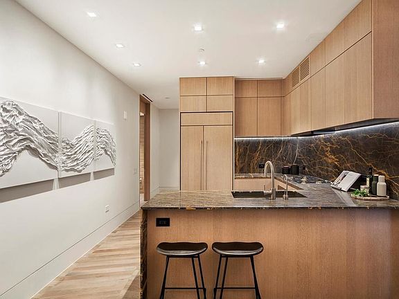 2nd image of 49 Chambers St APT 10G