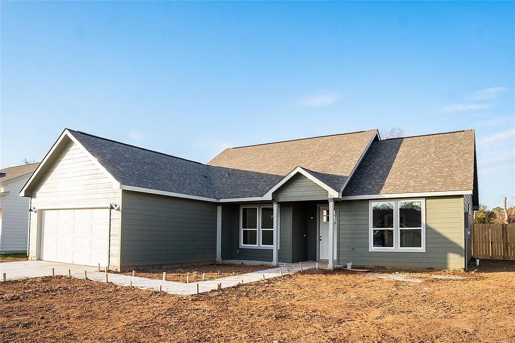 121 Callie St, Smithville, TX 78957 MLS 4911936 Zillow