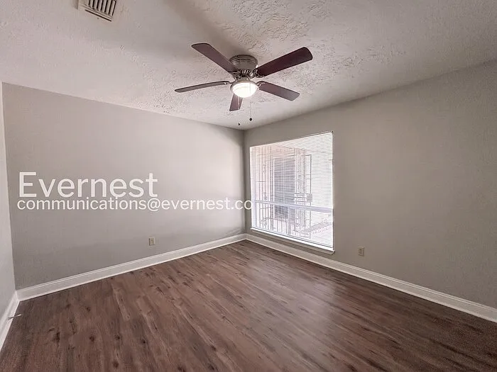 1334 Willersley Ln — Photo 22
