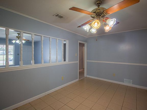 5th image of 112 W Chipwood Dr