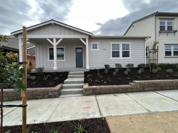 594 Santa Lucia Way, Marina, CA 93933