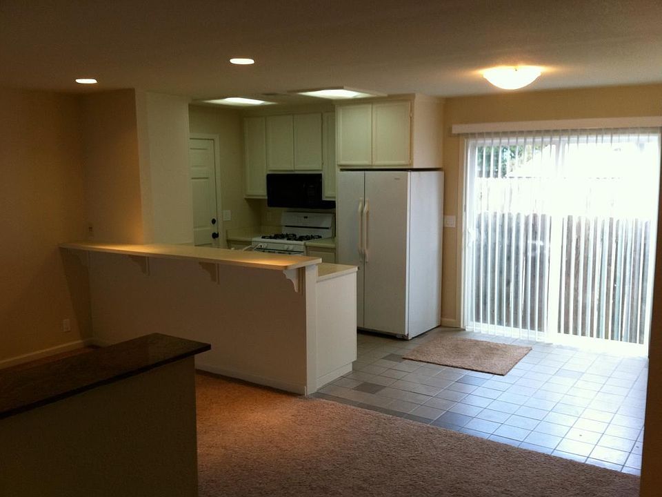 2nd image of 442 Bosley St