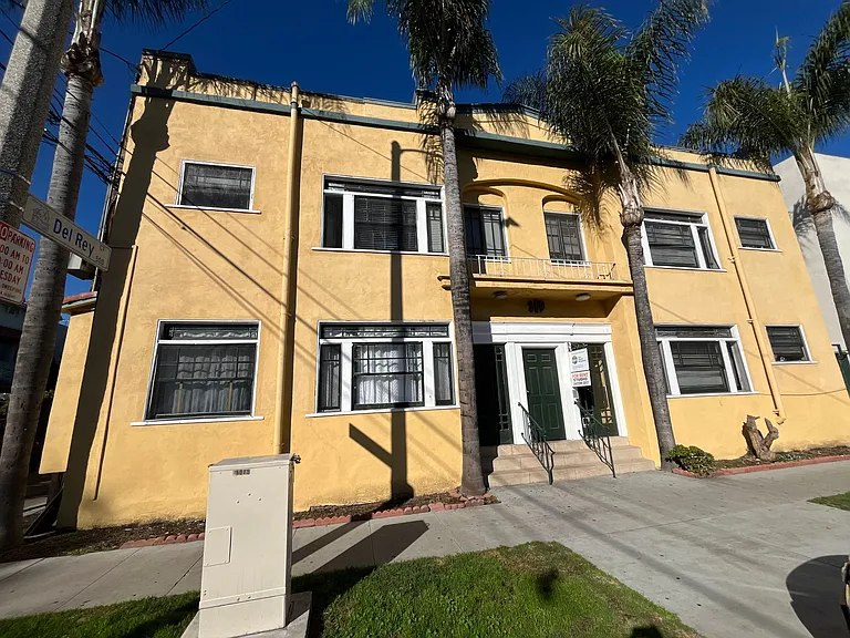 319 W 5th St Long Beach, Ca 90802 — Photo 1