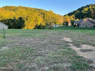 1747 Rock Springs Rd, Kingsport, TN 37663