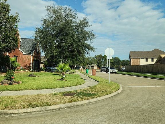 5th image of 122 Mossey Oak Dr