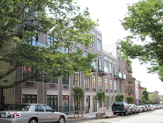 Rented by Tri State Commercial Realty | media 1