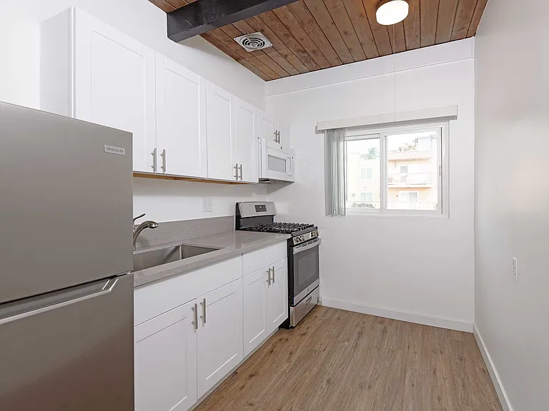 2311 Union St #K — Photo 13