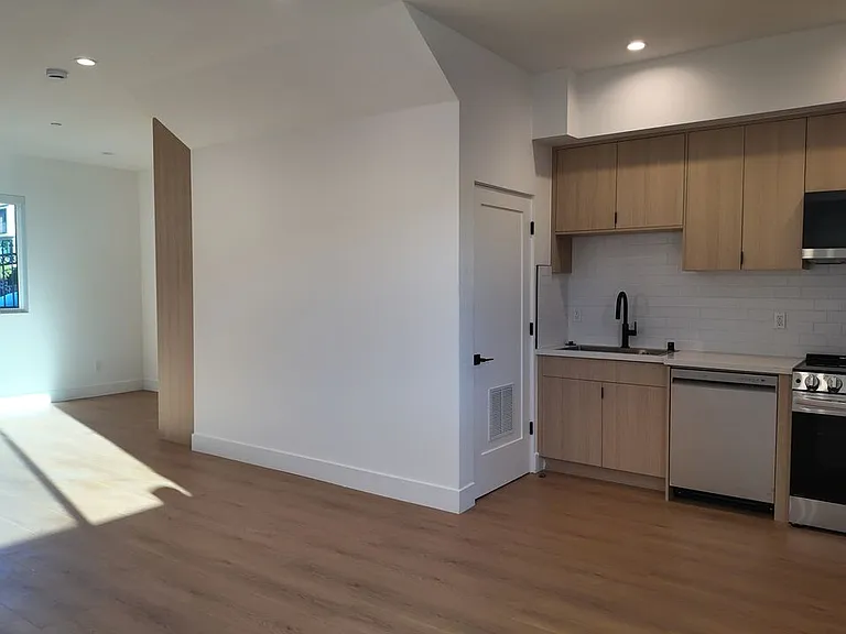 6239 Banner Ave #1/4 — Photo 5