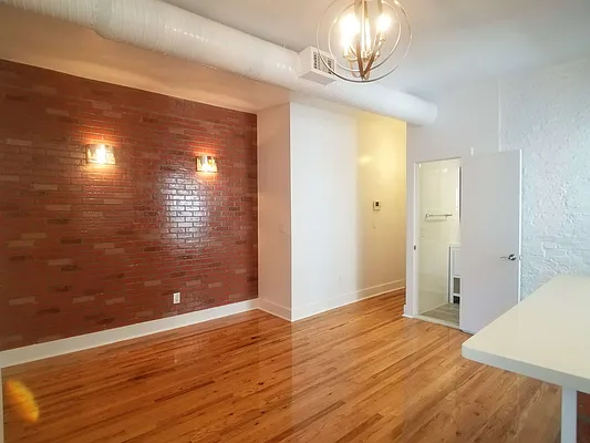 Rented by Compass | media 2