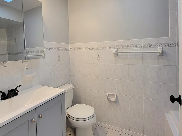11-13 Wallis Ave #1 — Photo 9