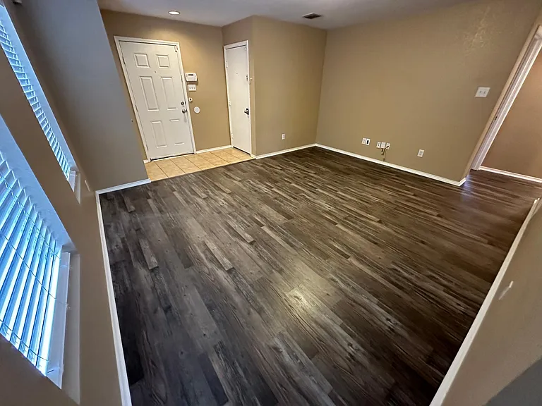 1341 Castle Ridge Rd — Photo 6
