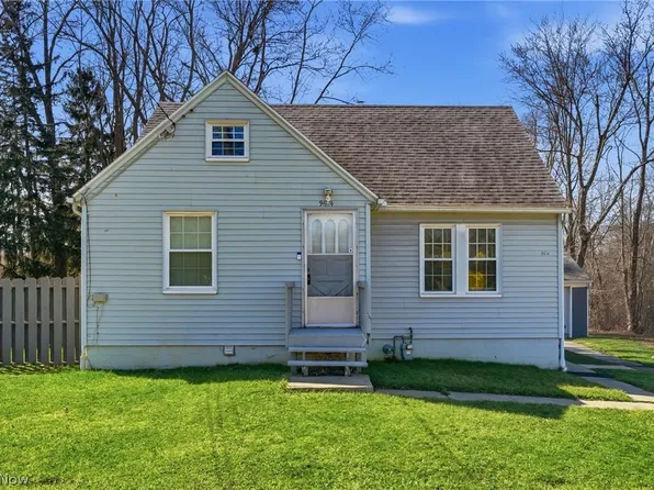 9614 Ravenna Rd, Twinsburg, OH 44087