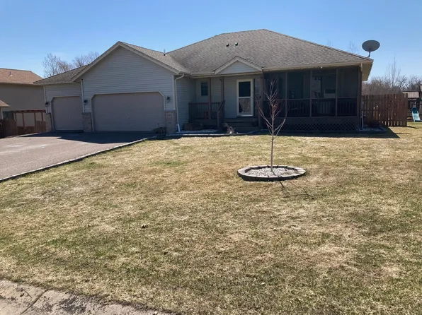 10493 61st Pl NE, Albertville, MN 55301