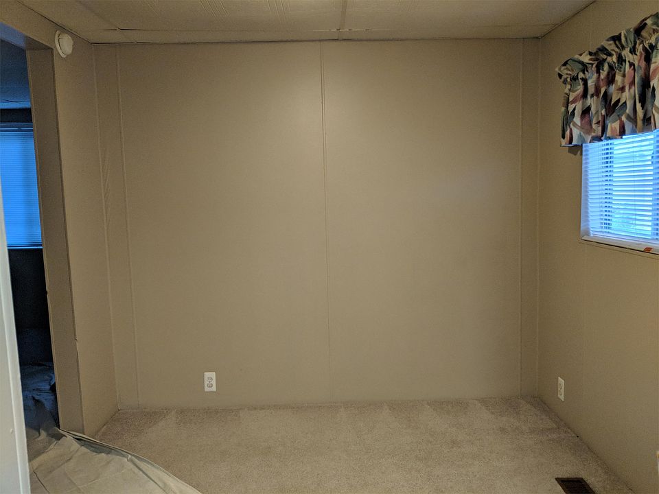 2nd image of 21834 Shakespeare Ave
