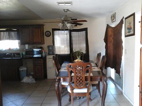 5th image of 10722 Banning Ave