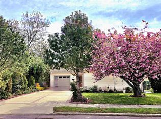 47 Camp Rd, Massapequa, NY 11758