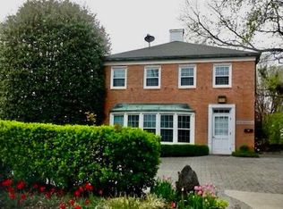 8601 Old Georgetown Rd, Bethesda, MD 20814