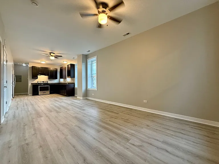3222 S Aberdeen — Photo 5