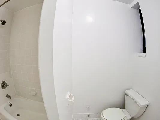 Rented by Urban Real Estate Inc | media 21