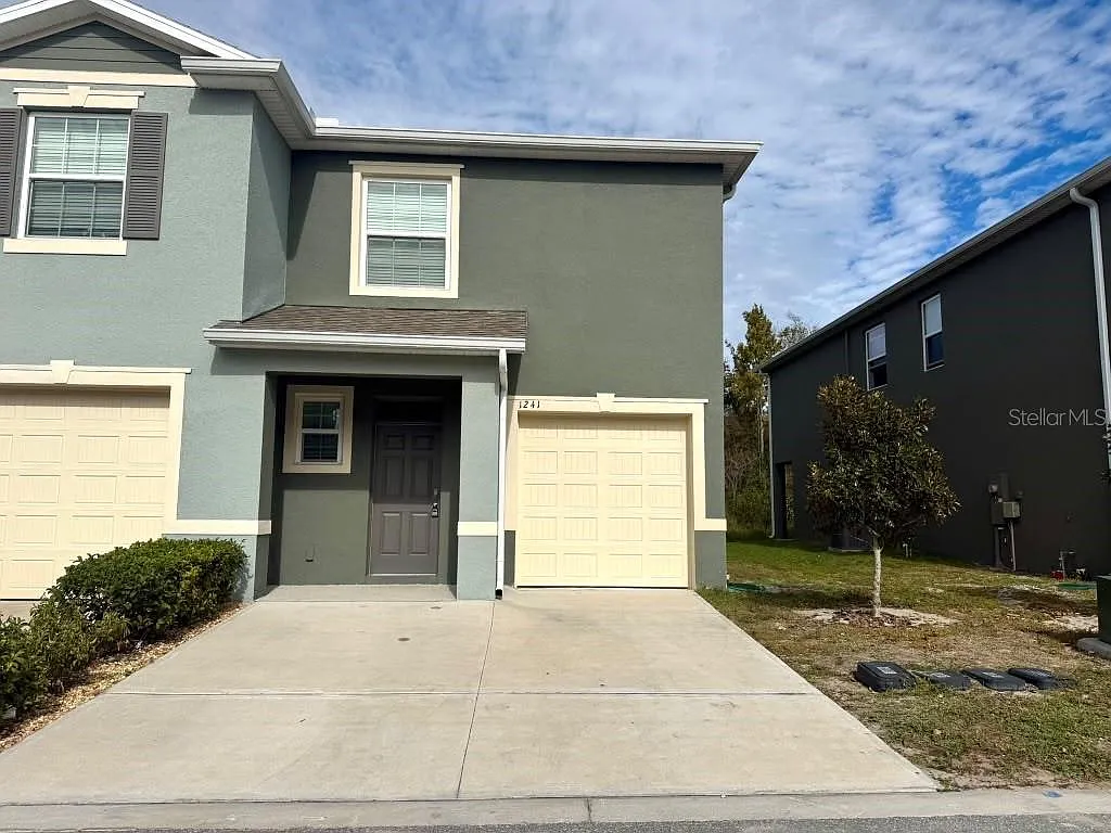 1241 Yellow Finch Dr — Photo 1