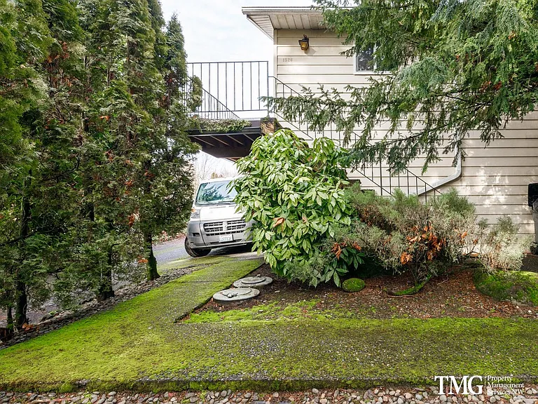 1526 SE Talton Ave — Photo 5