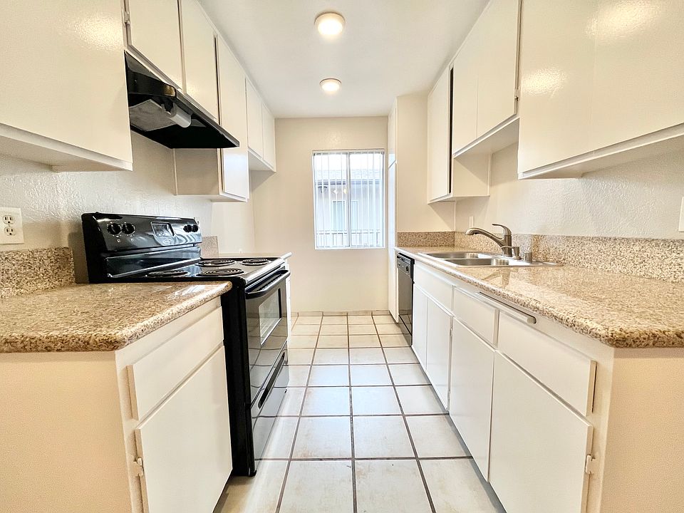 1st image of 626 E Verdugo Ave APT U