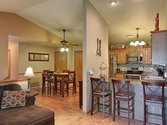 4th image of 144 Minz Park Cir APT 4