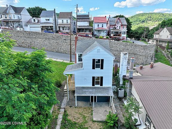 2nd image of 906 W Pine St