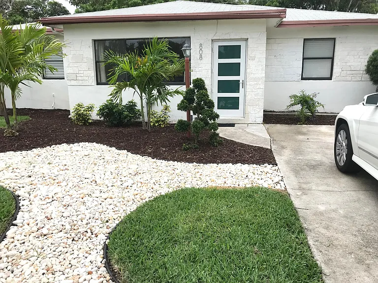 808 SE 4th Ave — Photo 11