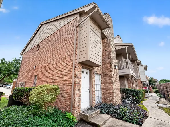 10615 Briar Forest Dr APT 802, Houston, TX 77042