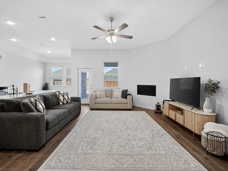 10601 Autumn Leaves Ln — Photo 12